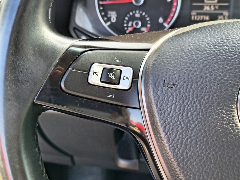 Volkswagen AMAROK TDI 4X4 2.0 2023 - Imagen 14 de 20