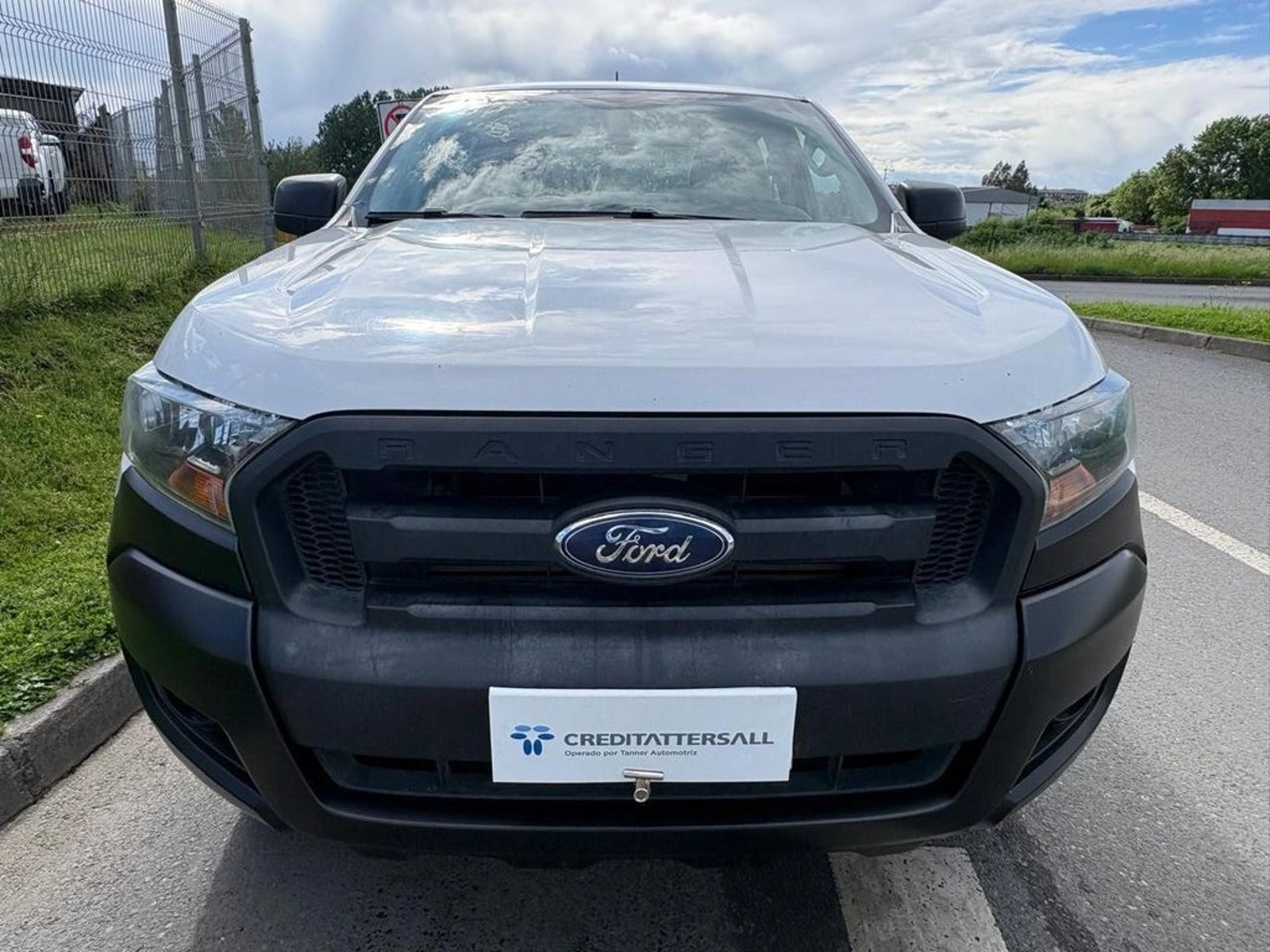 Ford RANGER 2.2 MT 4X4 DIESEL 2023 - Foto 3 de 11