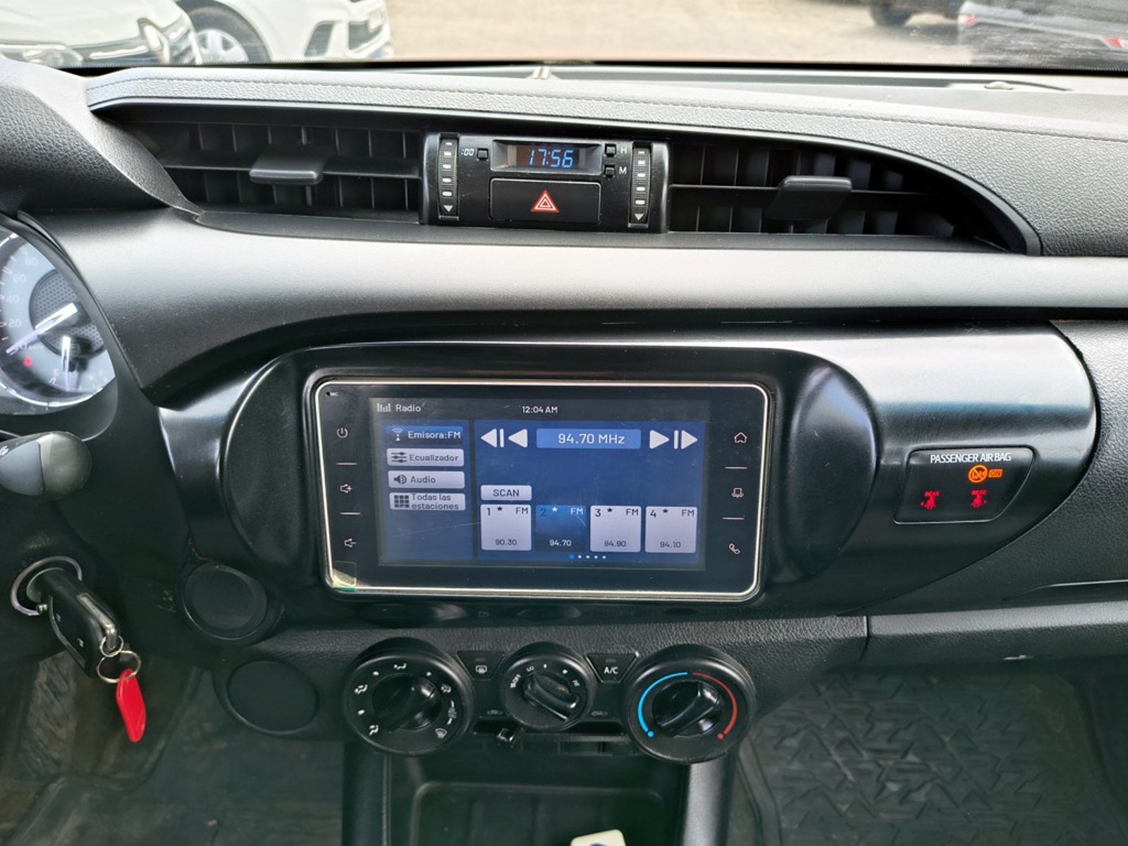TOYOTA HILUX HILUX TSS 2.4 Diesel 4X2 T/M 2021 - Imagen 19 de 20