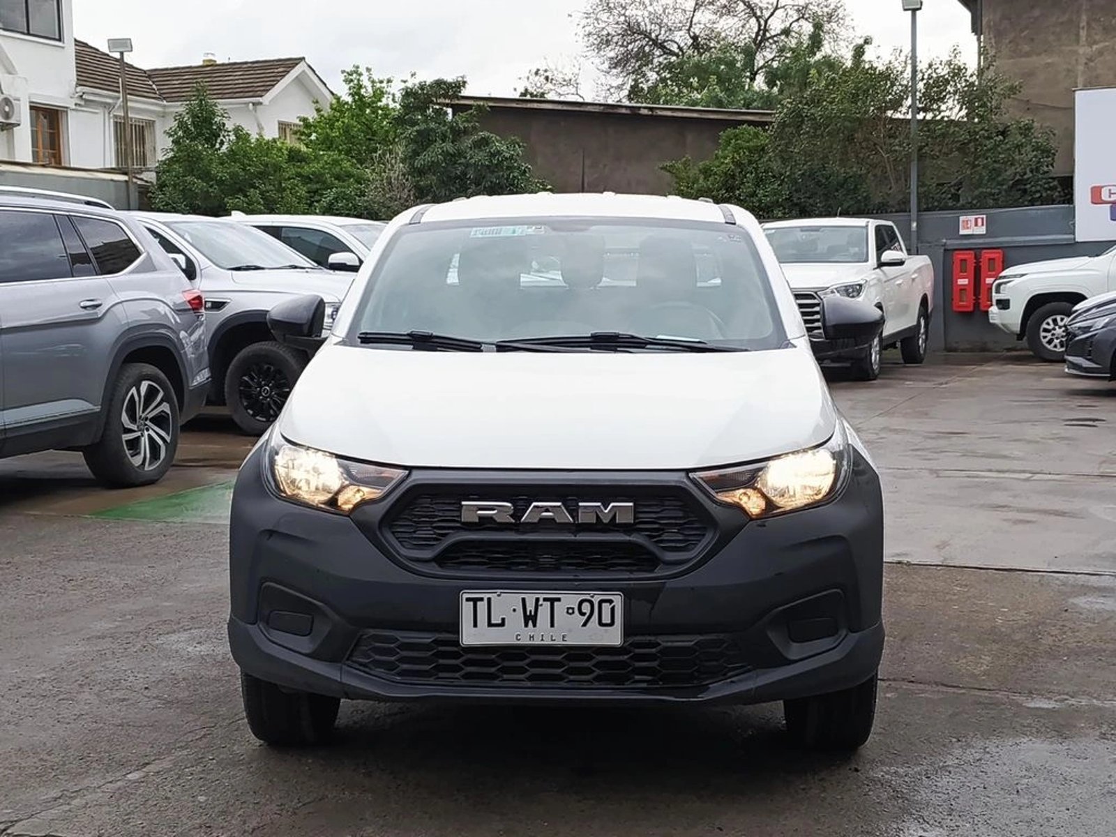 RAM 700 1.3 SLT DC MT 2024 - Foto 2 de 20