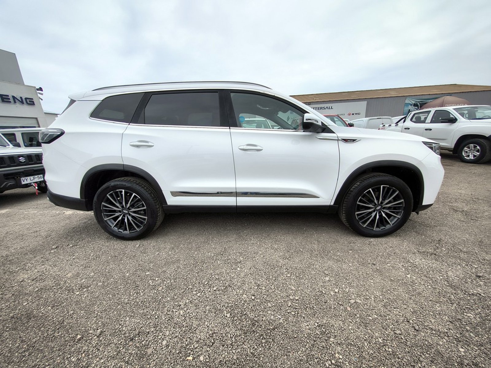 Chery TIGGO 8 PRO MAX TIGGO 8 PRO 2.0 Gasolina 4x4 T/A 2023 - Imagen 4 de 20