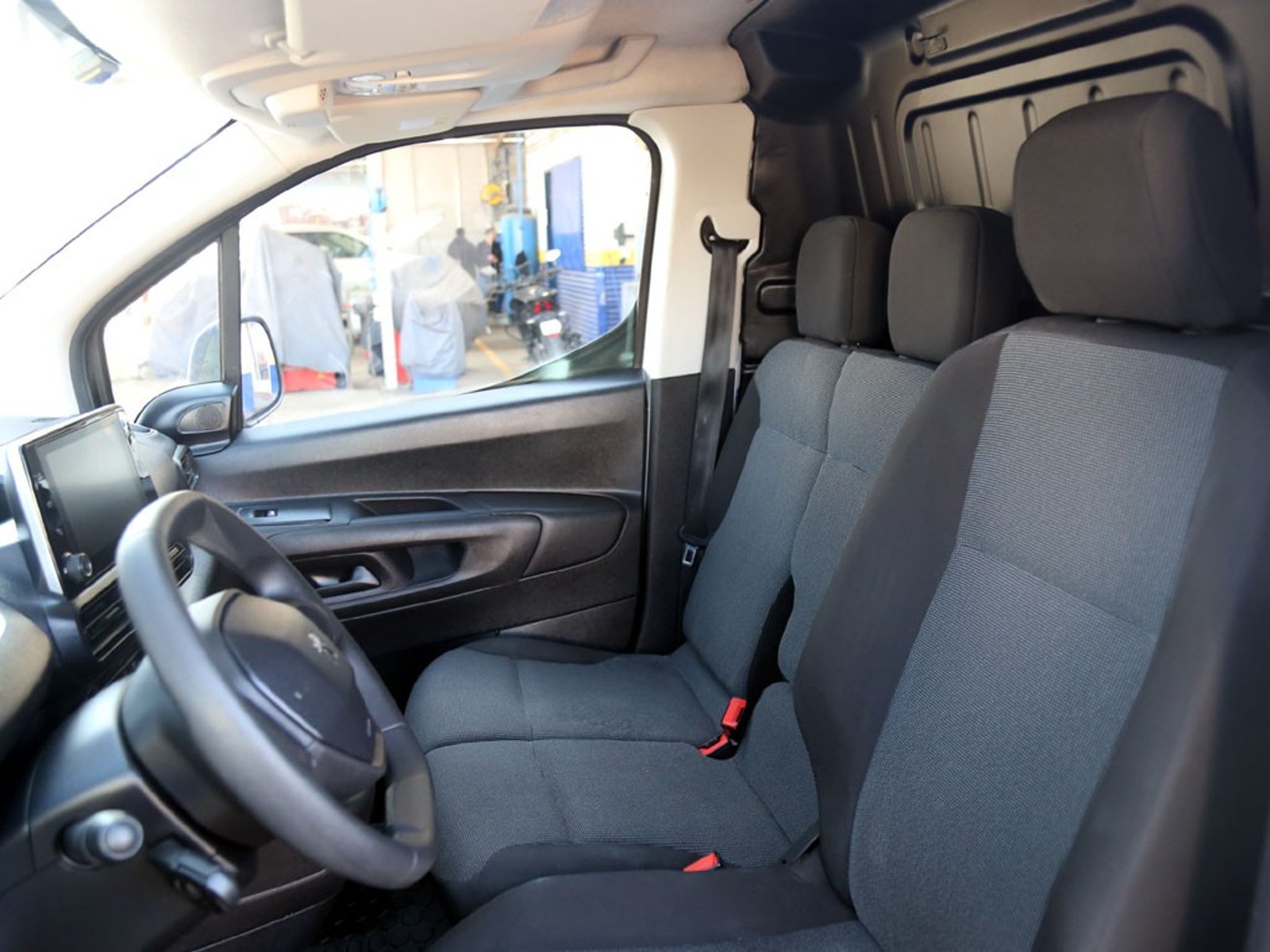 Peugeot PARTNER 1.5 L1 MT DIESEL 2024 - Imagen 14 de 20