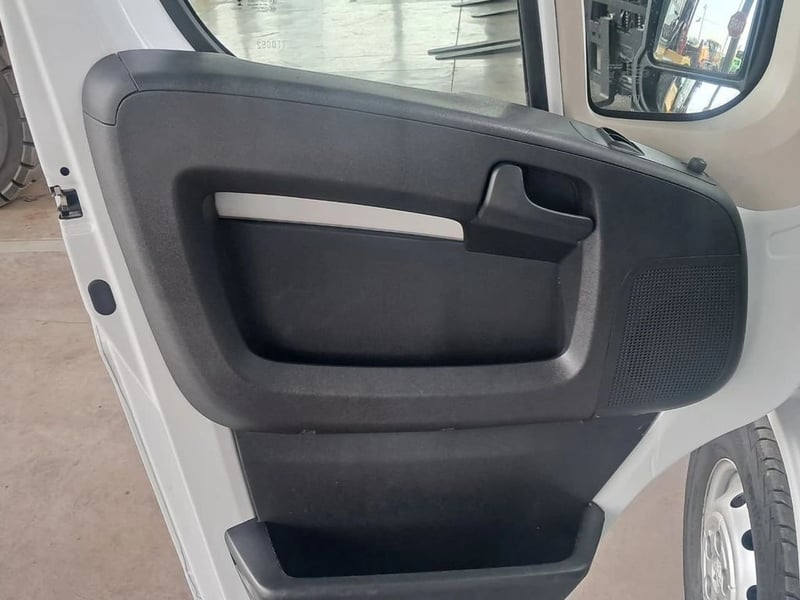 Peugeot BOXER L3 2.2 PICKUP CABINA SIMPLE 2025 - Imagen 14 de 18