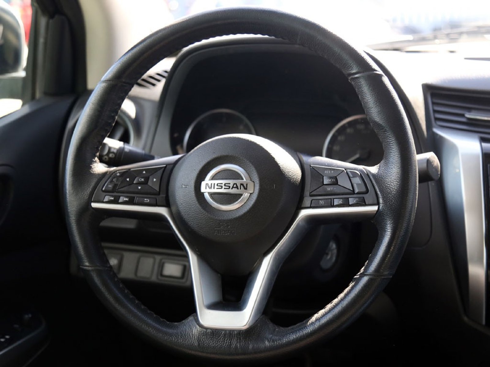 NISSAN NAVARA 2.3 AT 4X4 DIESEL 2022 - Imagen 15 de 20