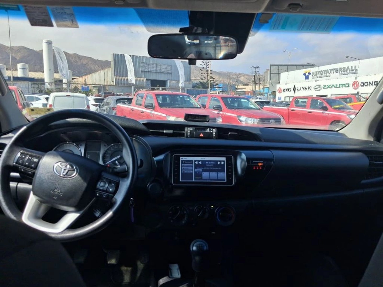 TOYOTA HILUX TSS 2.4 Diesel 4X2 T/M 2021 - Imagen 15 de 17