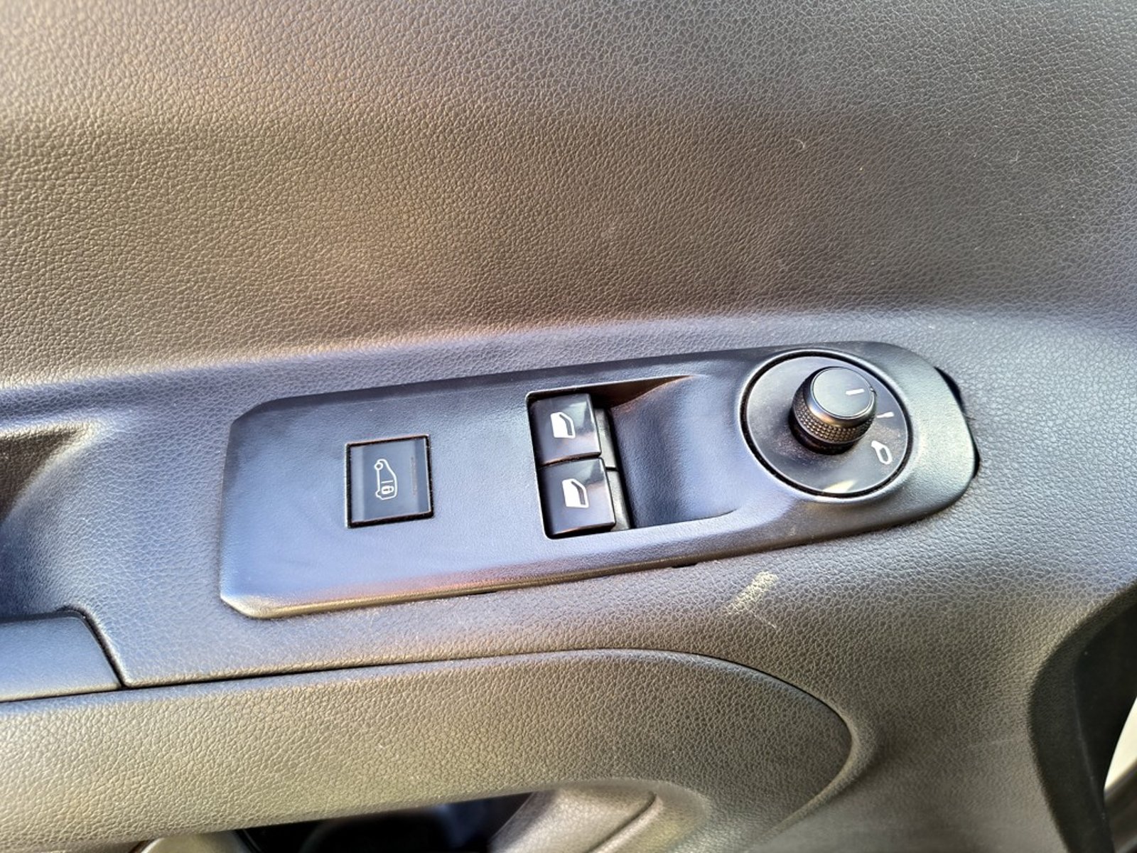 PEUGEOT PARTNER PARTNER L1 1.6 Diesel 4x2 T/M 2022 - Imagen 8 de 15