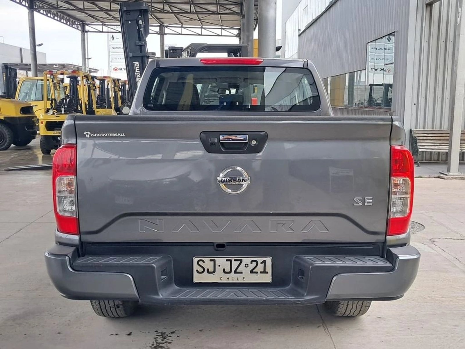 Nissan NAVARA 2.3 XE DC 4X4 AT 2023 - Imagen 7 de 20
