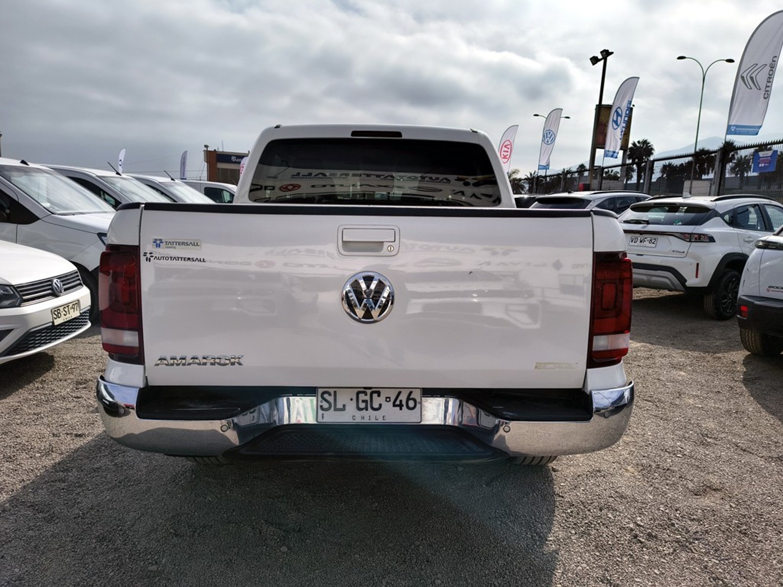 VOLKSWAGEN AMAROK 2.0 Highline AT 4X4 2023 - Imagen 6 de 20