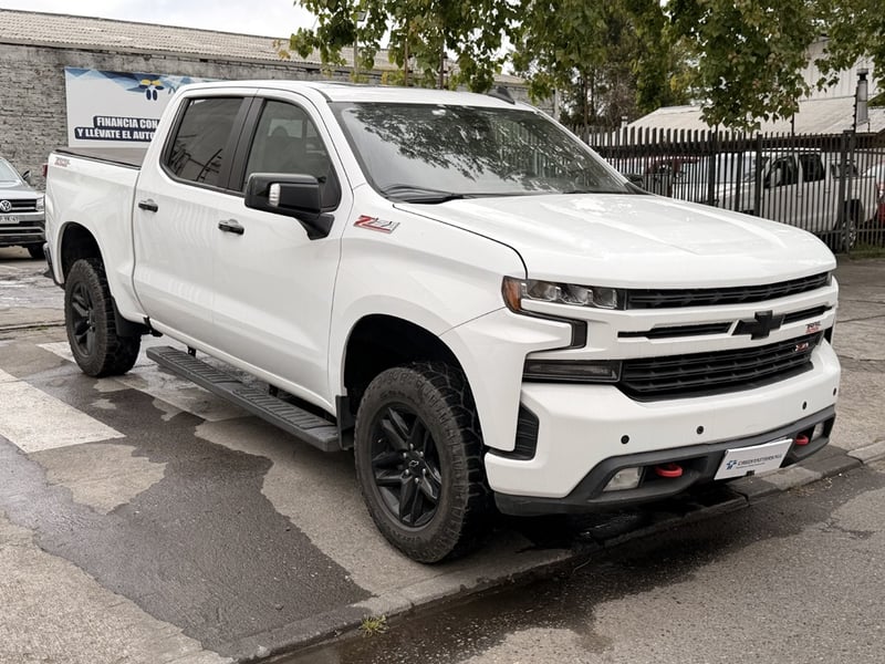 Chevrolet SILVERADO LTZ AT 4X4 2022 - Imagen 3 de 20