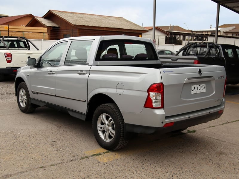 SsangYong ACTYON SPORTS MT 2.2 DIESEL 4X2 2020 - Imagen 8 de 19