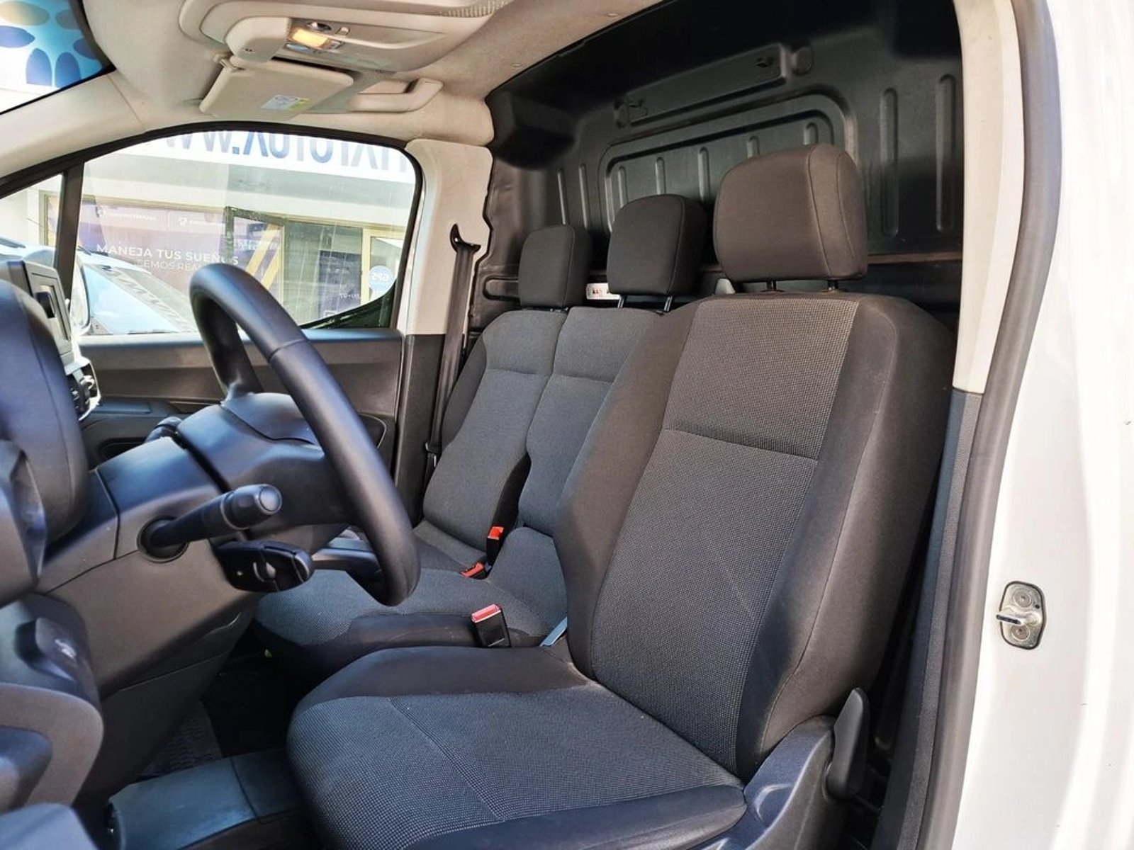 CITROEN BERLINGO 1.5 2024 - Imagen 16 de 20