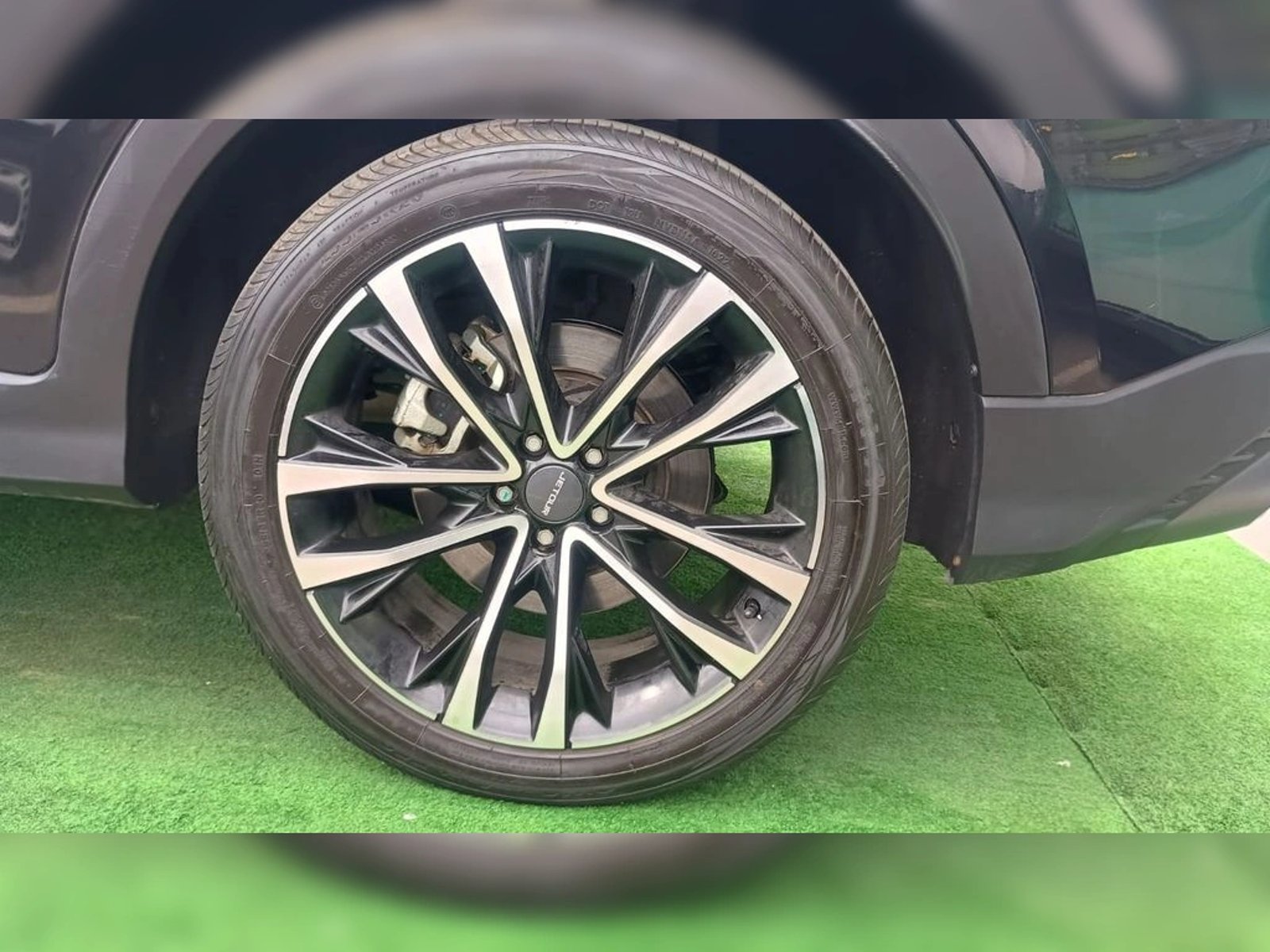 JETOUR X70 1.5T PLUS 4X2 AT 5P 2024 - Imagen 7 de 14