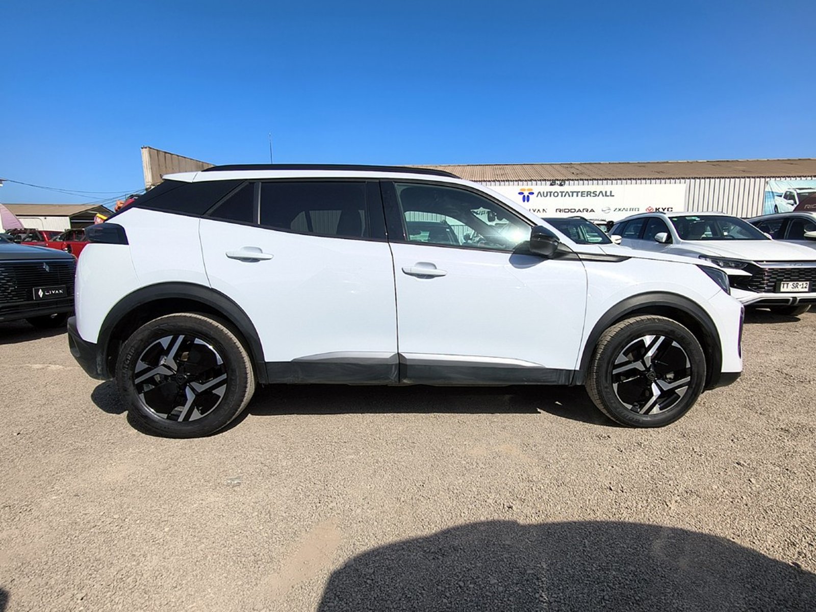 PEUGEOT 2008 1.5 Diesel 4x2 T/A Allure 2025 - Imagen 4 de 20