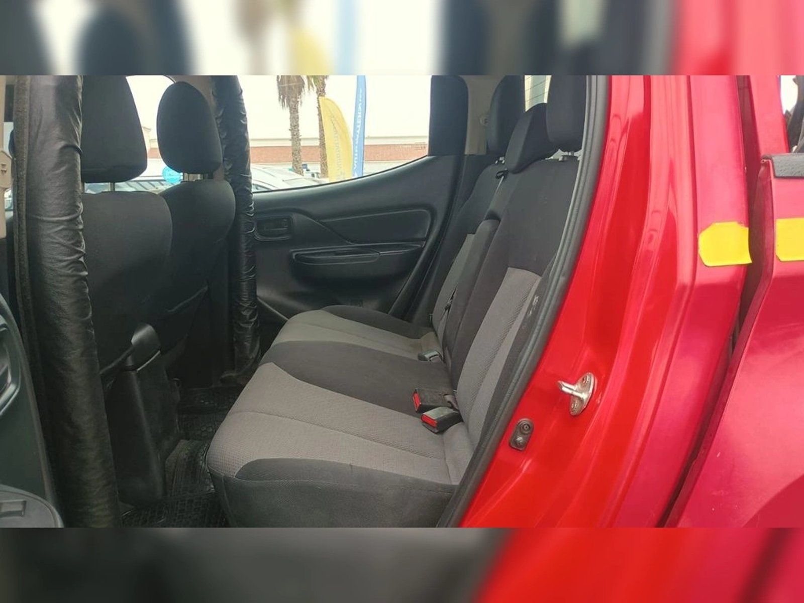 MITSUBISHI L200 2.4 KATANA  DOB. CAB. 4X4 MT 4P 2022 - Imagen 8 de 12