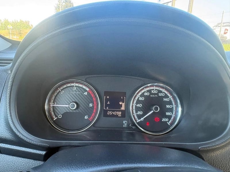 Mitsubishi L200 KATANA CRT 4X4 2023 - Imagen 11 de 11