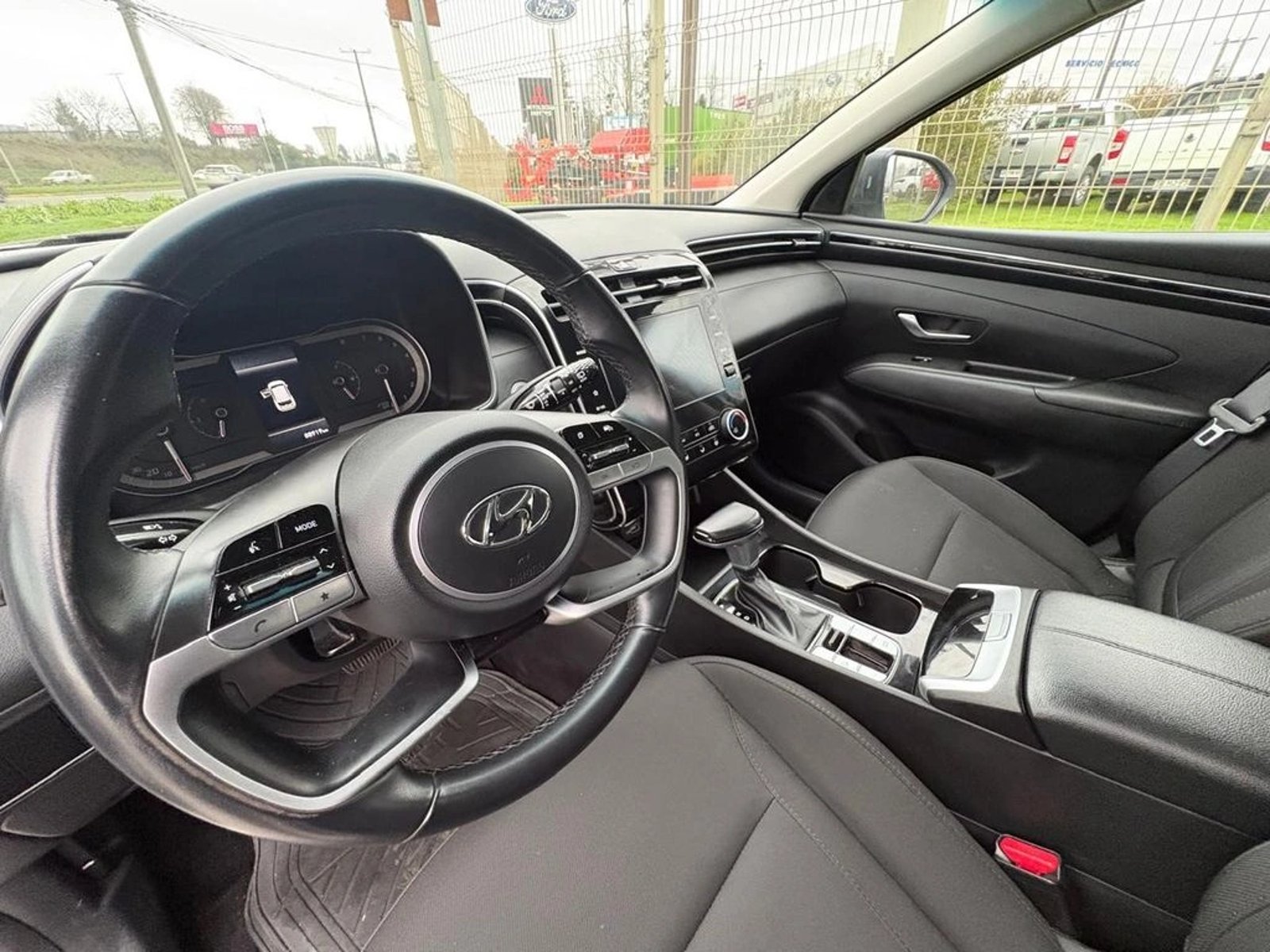 Hyundai TUCSON NX4 2.0 MPI 4X2 2024 - Imagen 8 de 12