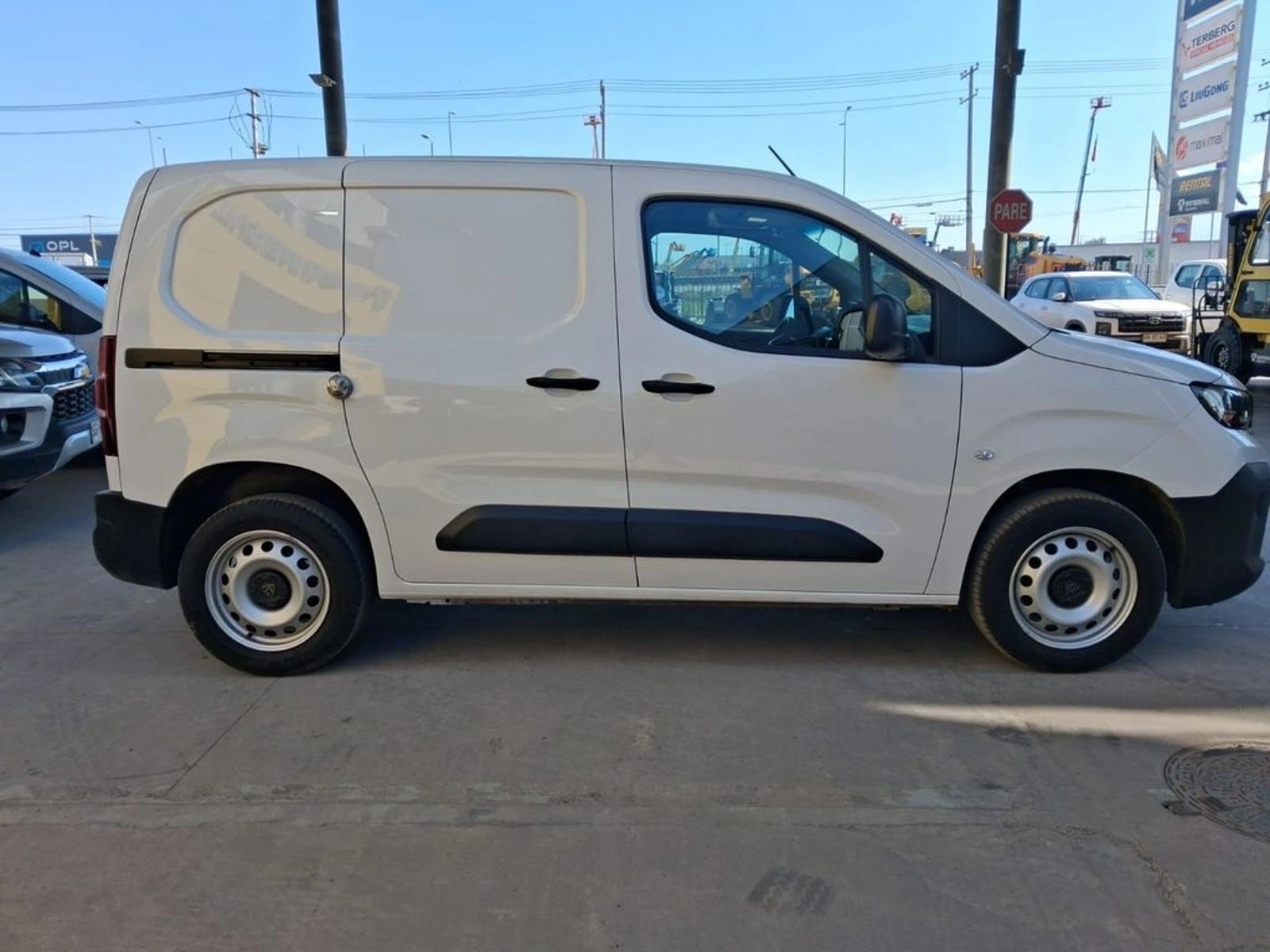 Peugeot PARTNER L1 1.5 2025 - Imagen 9 de 17