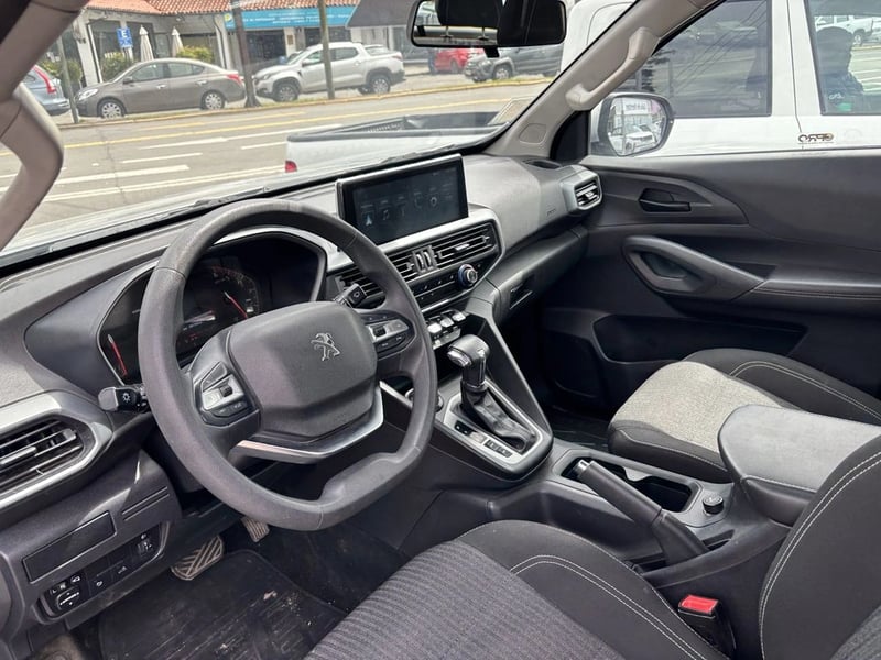 Peugeot LANDTREK LANDTREK BLUEHDI 180 4X4 AT 2024 - Imagen 14 de 20
