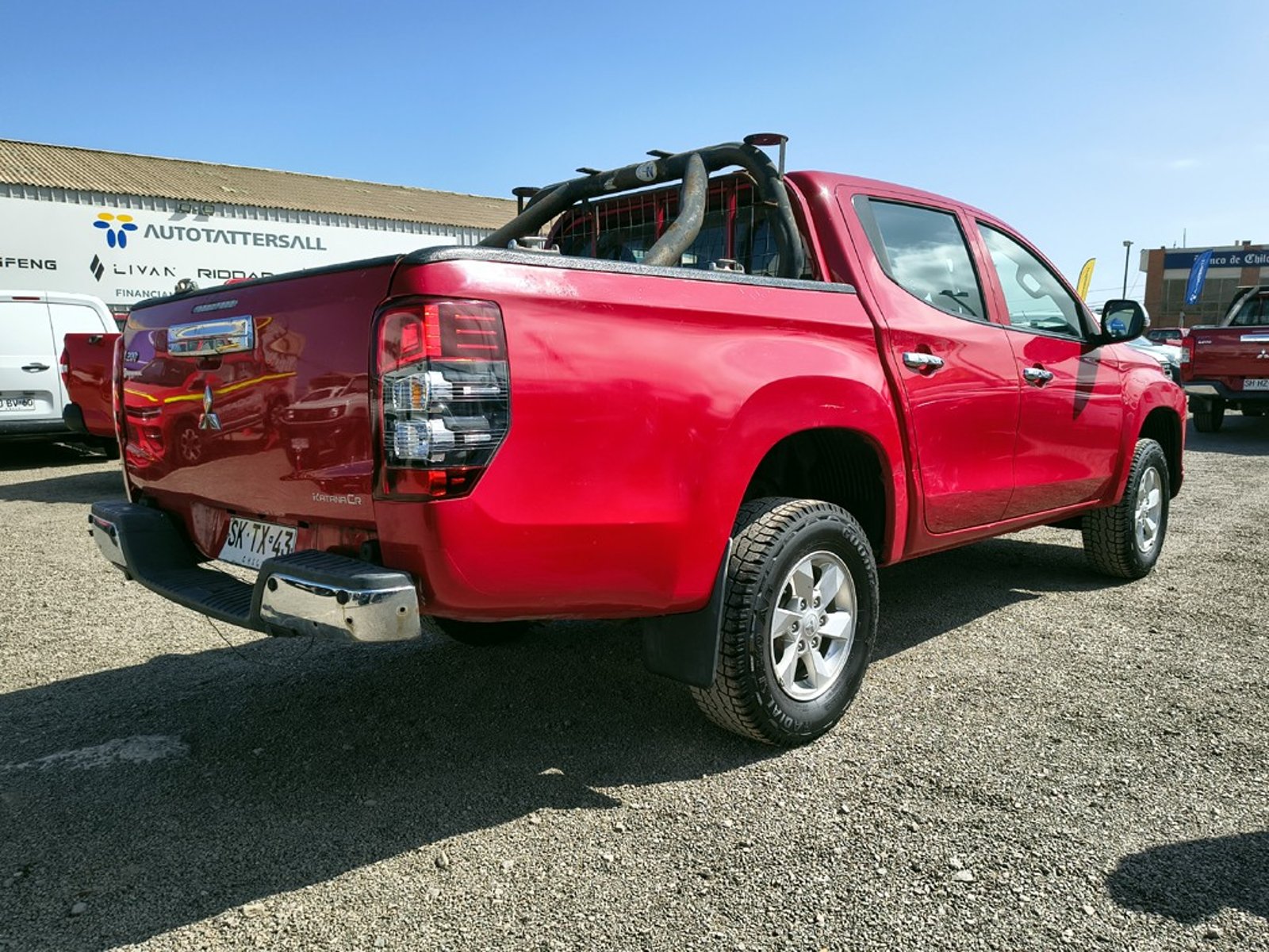 Mitsubishi L200 KATANA 2.4 Diesel 4x4 T/M 2022 - Imagen 7 de 20