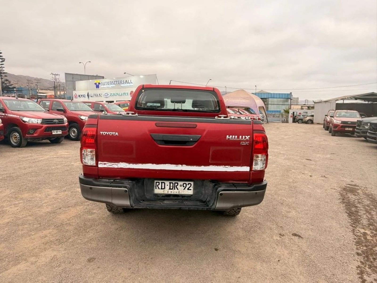 TOYOTA HILUX TSS 2.4 Diesel 4X4 T/M 2021 - Imagen 6 de 14