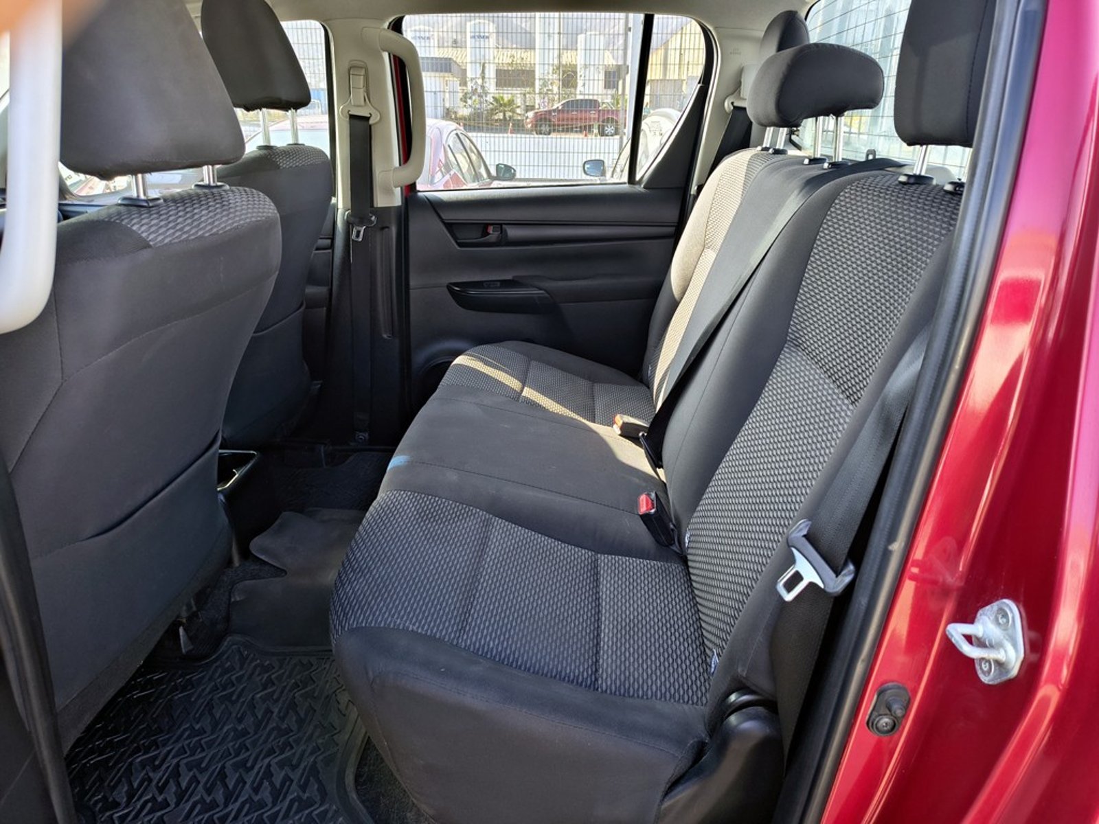 TOYOTA HILUX HILUX TSS 2.4 Diesel 4X2 T/M 2022 - Imagen 14 de 20