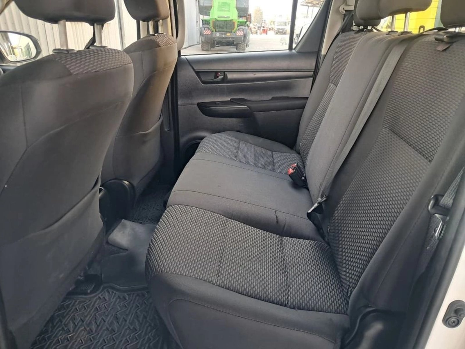 TOYOTA HILUX DX 2.4 4X2 2022 - Imagen 12 de 20