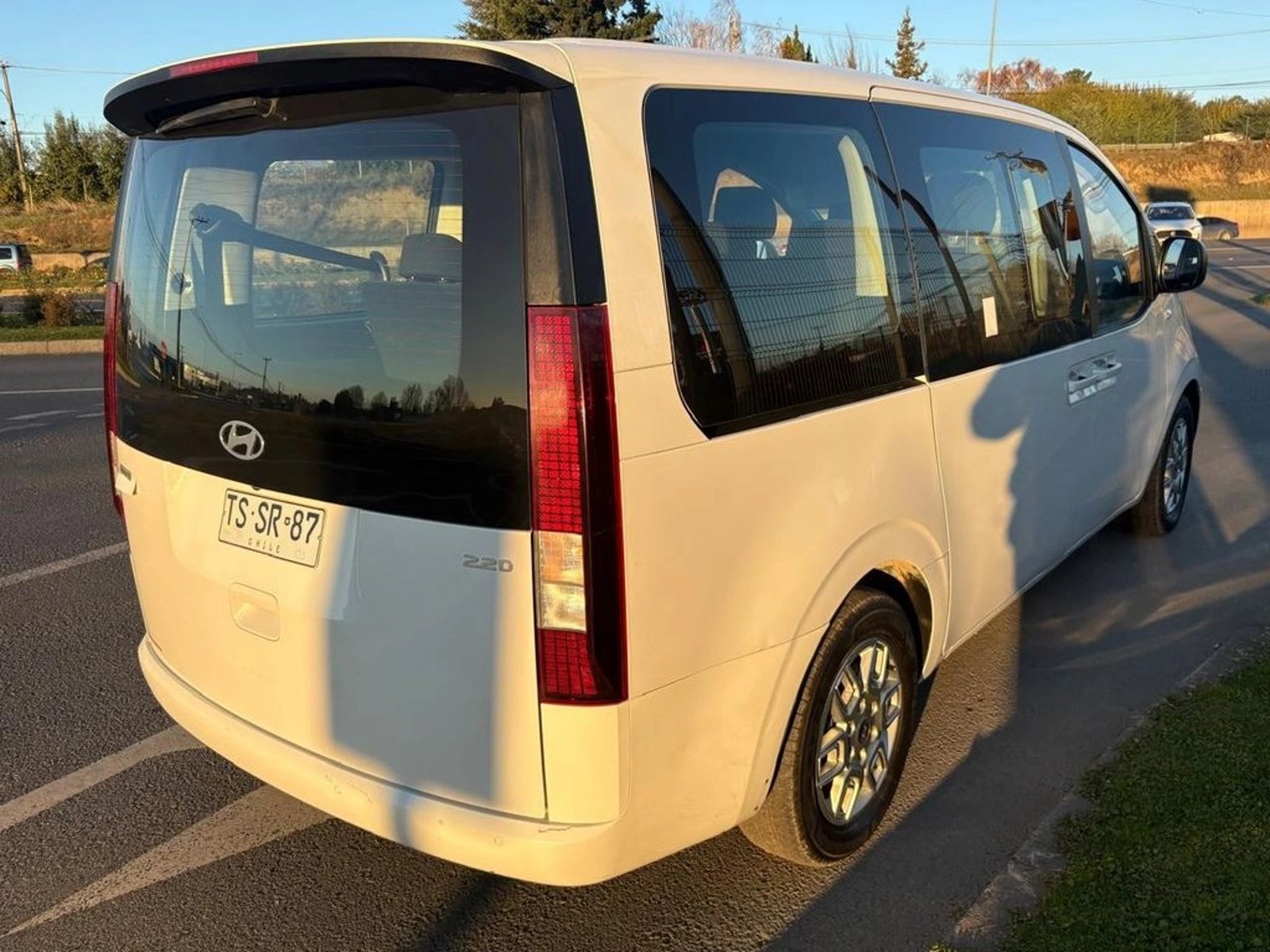 HYUNDAI STARIA FURGÓN US4 2.2 CRDI AUT. 2025 - Imagen 5 de 10