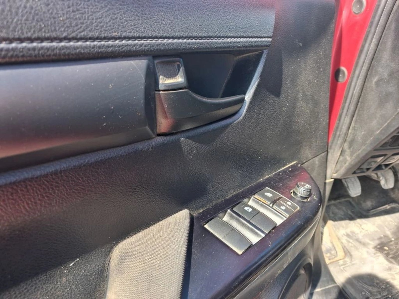TOYOTA HILUX TSS 2.4 Diesel 4X2 T/M 2022 - Imagen 15 de 16