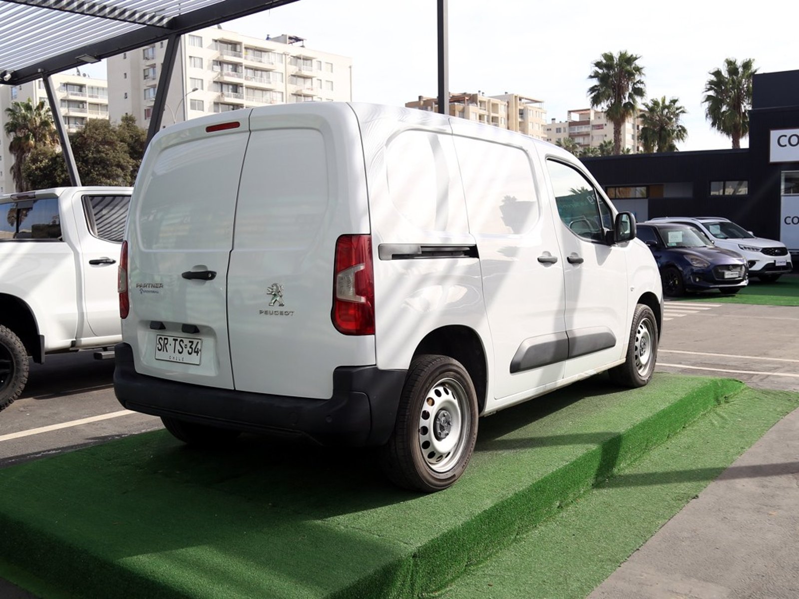 Peugeot PARTNER 1.5 L1 HDI MT 2023 - Imagen 6 de 20