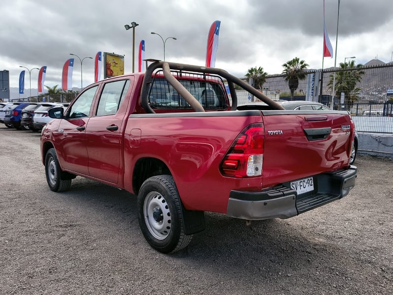 Toyota HILUX 2.4 Diesel 4x2 T/M 2023 - Imagen 4 de 20