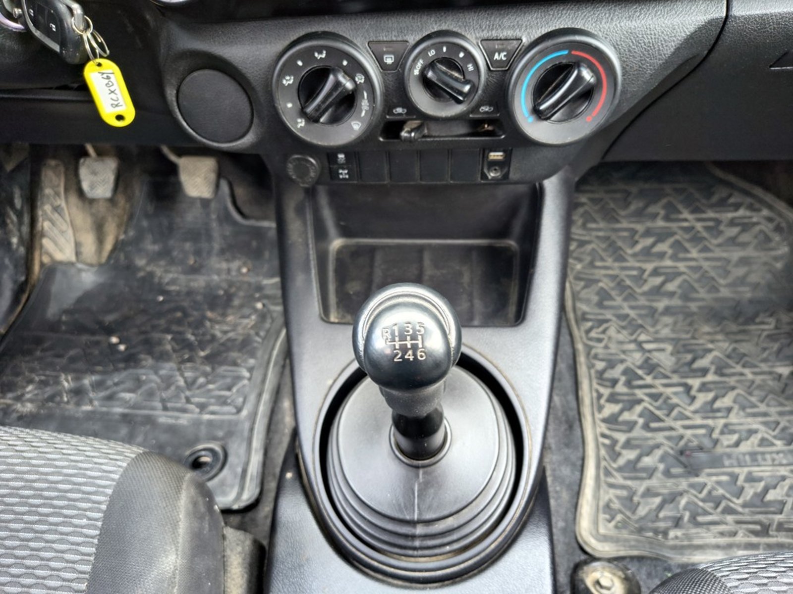 TOYOTA HILUX HILUX TSS 2.4 Diesel 4X2 T/M 2021 - Imagen 20 de 20