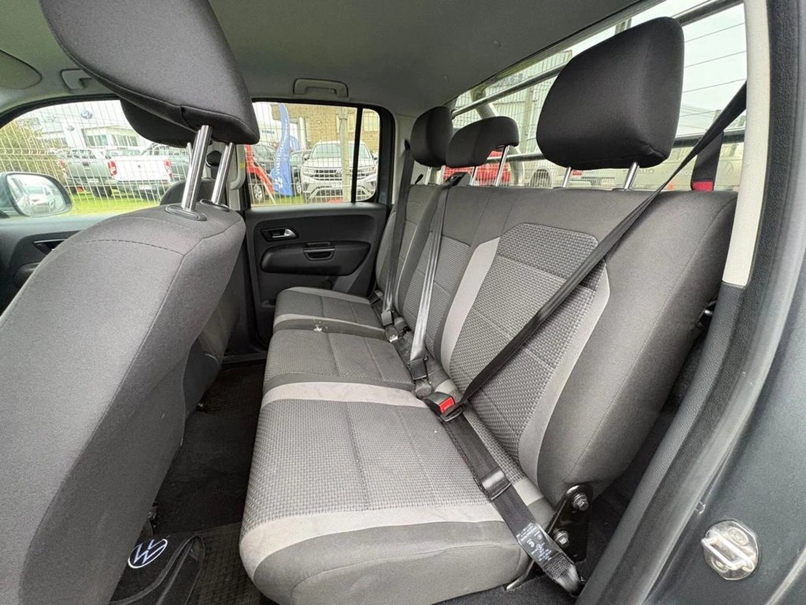 Volkswagen AMAROK COMFORTLINE 4X4 AUT. 2022 - Imagen 10 de 11