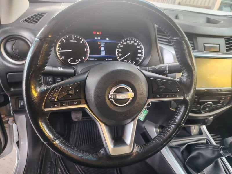 Nissan NAVARA NAVARA D CAB 2.3 MT 4X2 2023 - Imagen 11 de 17