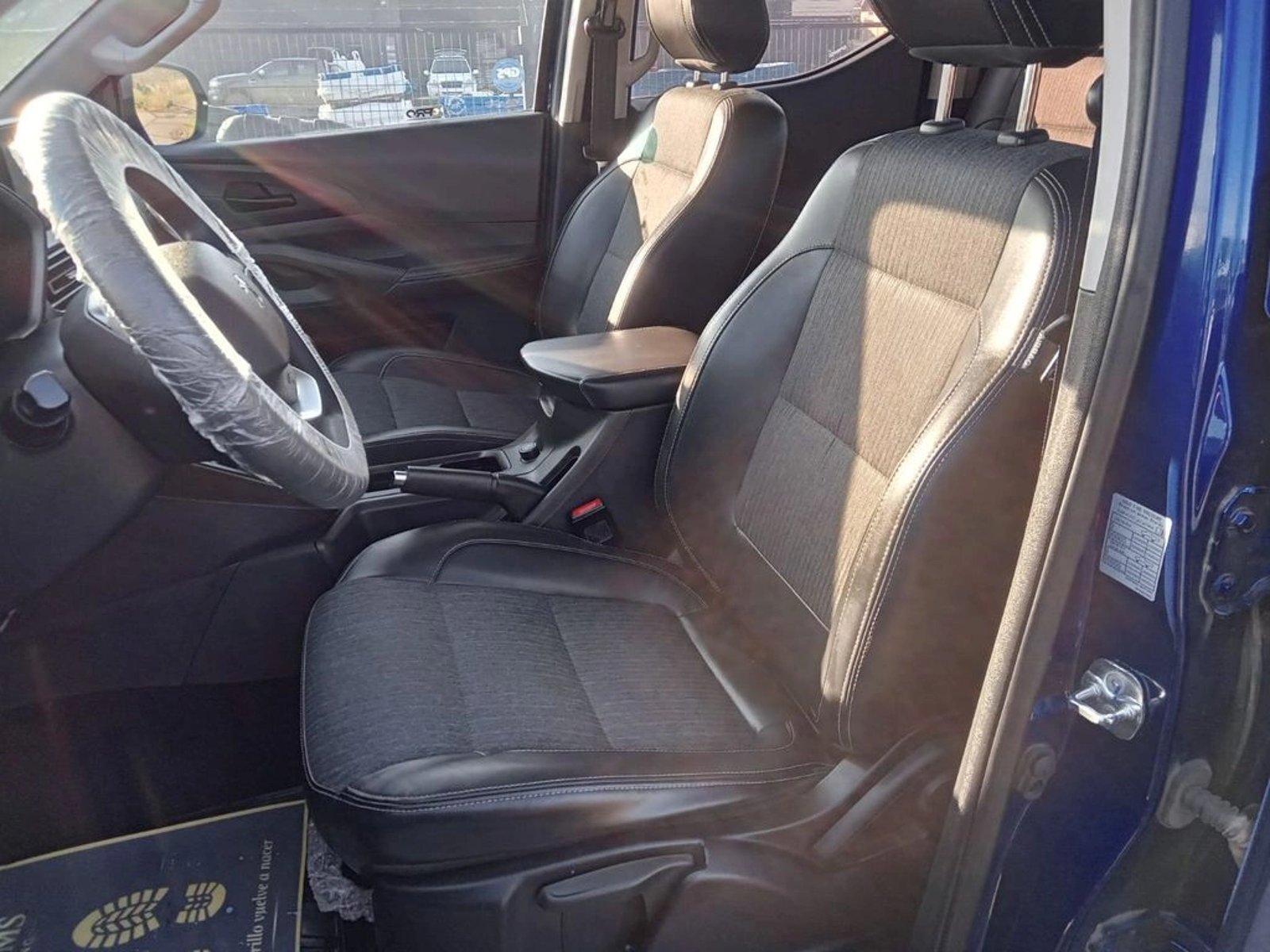 Peugeot LANDTREK LANDTREK 2023 - Imagen 5 de 6