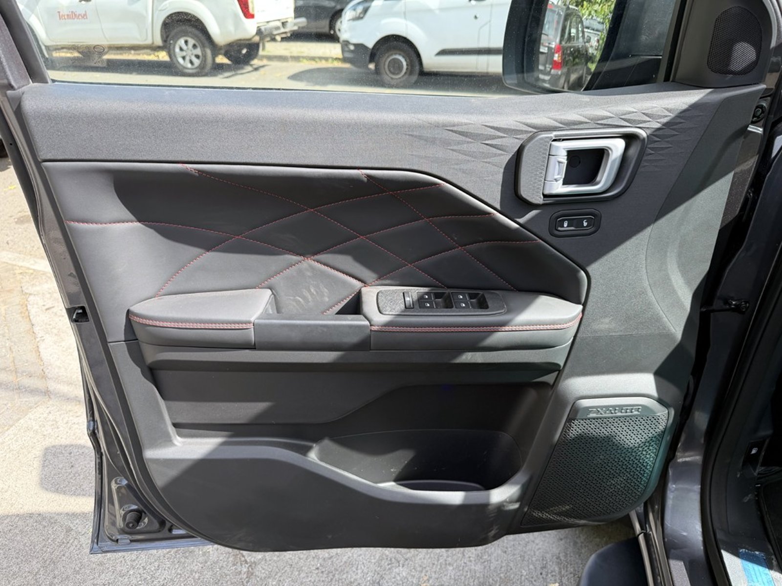 ZX AUTO GRAND LION GRAND LION CABINA DOBLE LUX XL DIESE L4X4 AT 2.3 2026 - Imagen 9 de 20