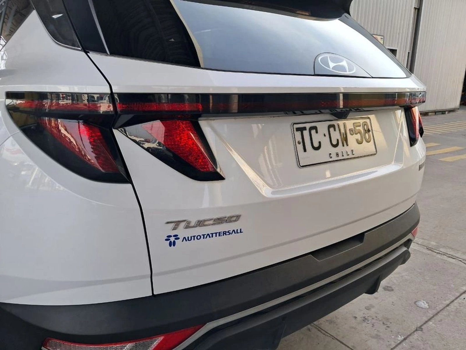 HYUNDAI TUCSON 2.0 NX4 PLUS 4X2 AT 2024 - Imagen 12 de 20