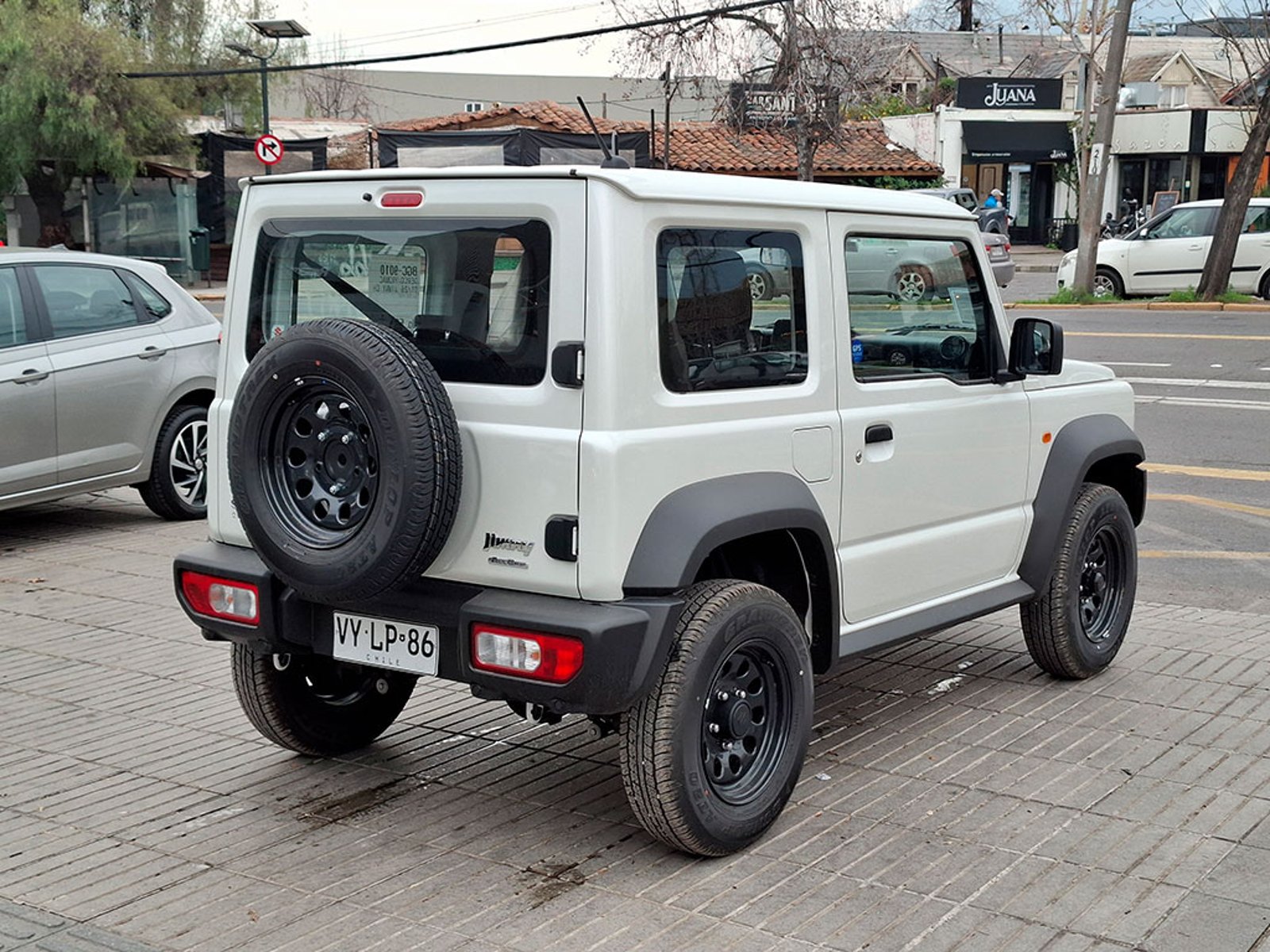 Suzuki JIMNY GL WINCHE MT 4X4 2026 - Imagen 6 de 20