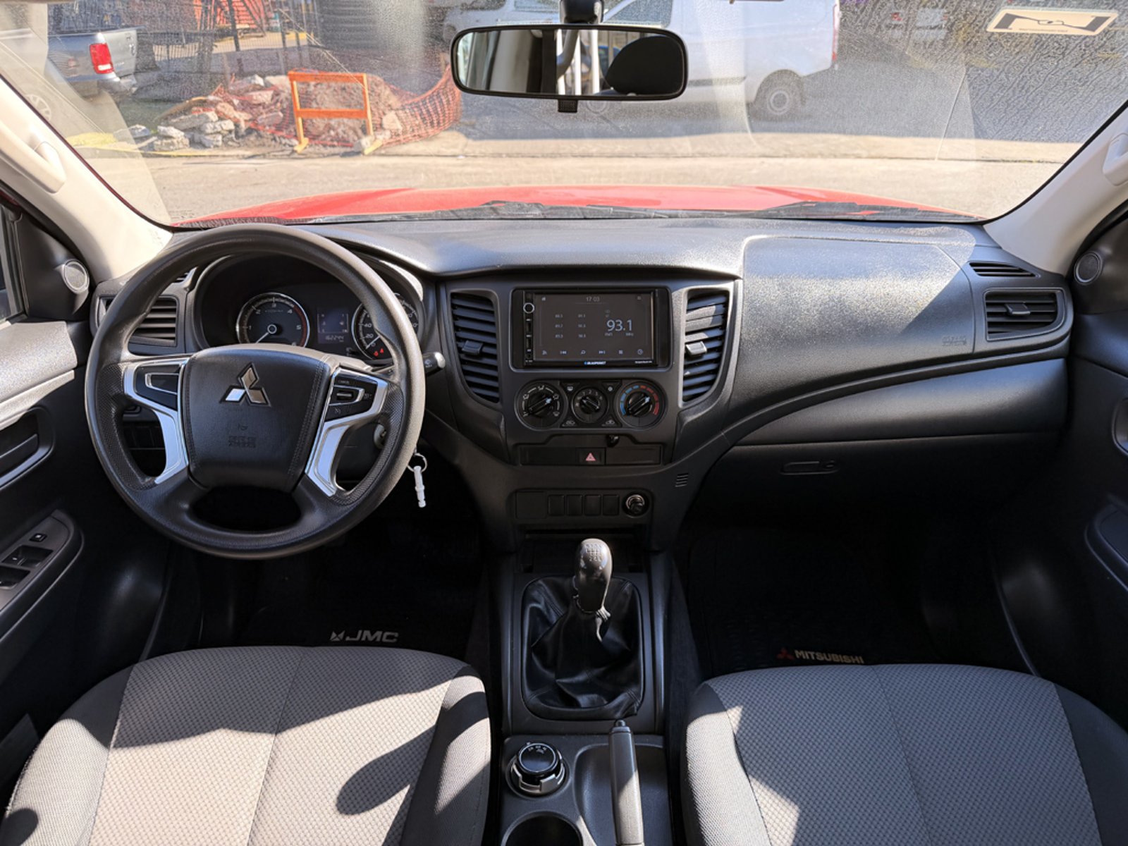 Mitsubishi L200 KATANA CRT 4X4 2.4 2023 - Imagen 16 de 20