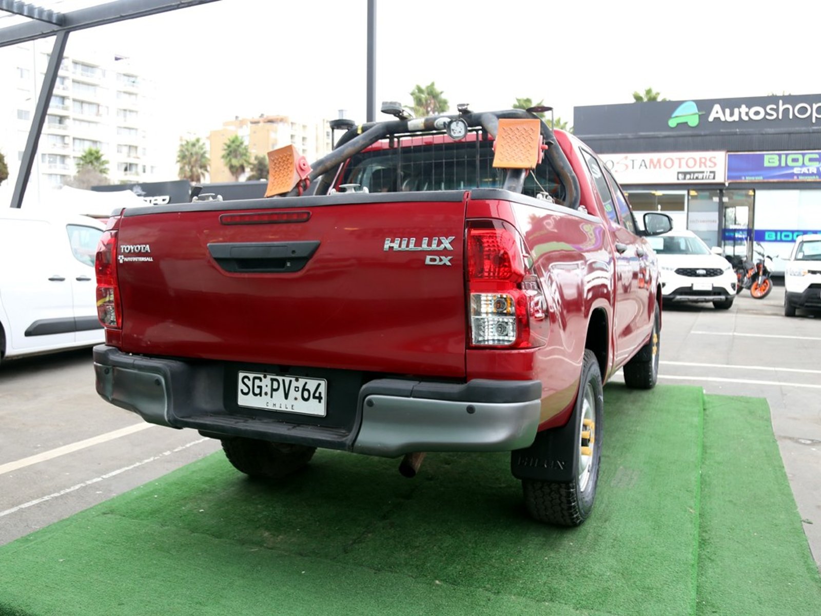 TOYOTA HILUX DX 2.4 4x2 MT 2022 - Imagen 7 de 20