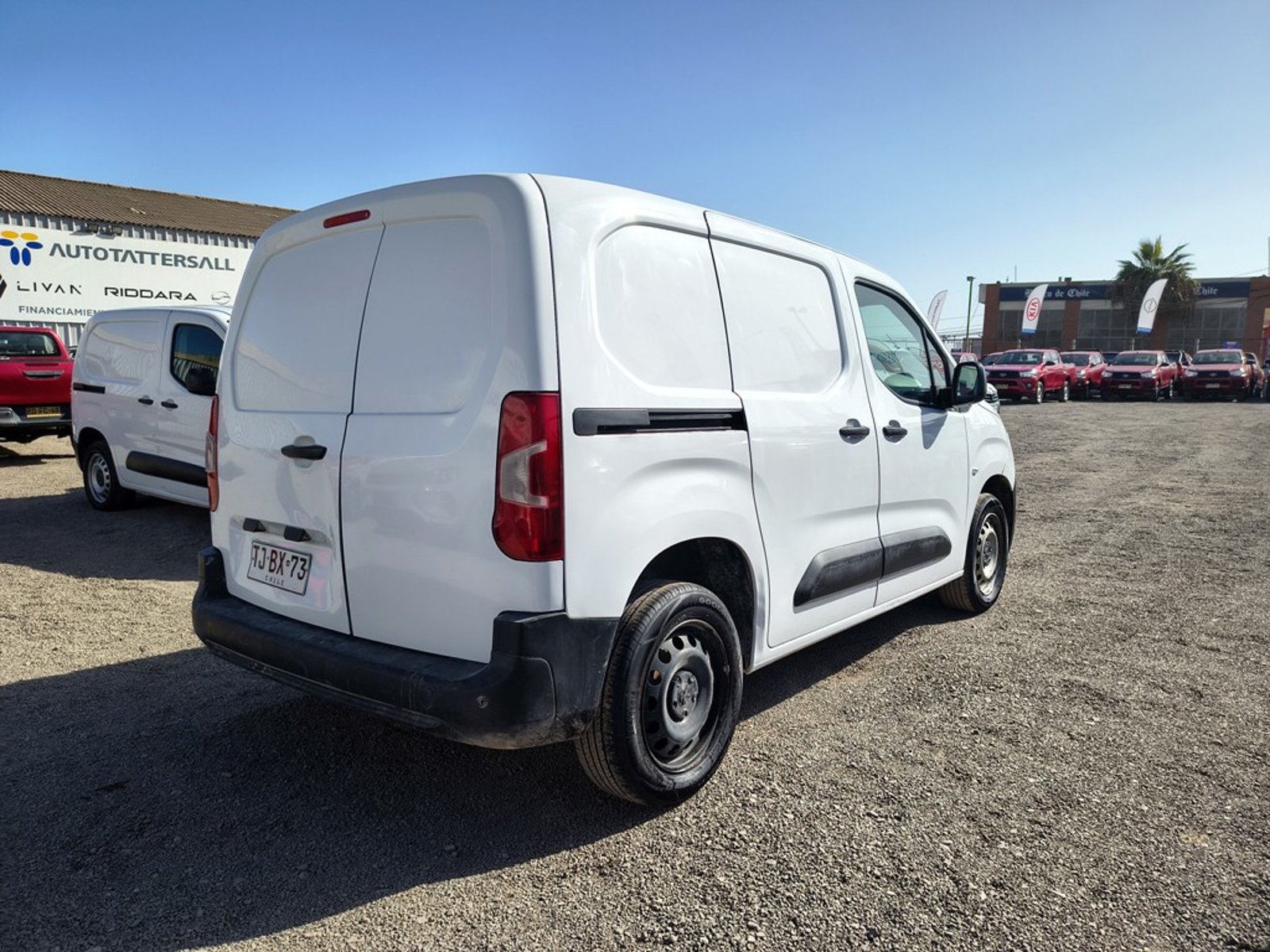 Peugeot PARTNER PARTNER L1 1.5 Diesel 4X2 T/M 2024 - Imagen 7 de 15