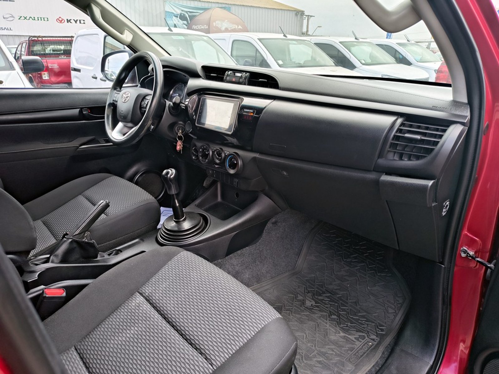 Toyota HILUX HILUX TSS 2.4 DIESEL 4X4 T/M 2023 - Imagen 19 de 20