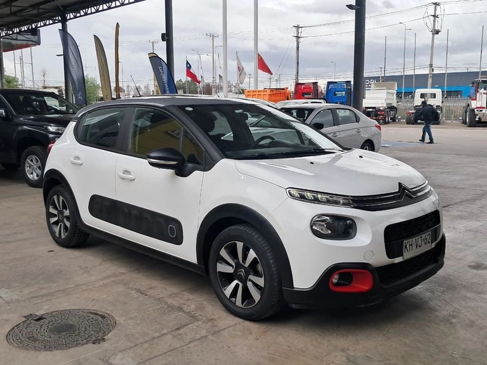 CITROEN C3 1.2 SHINE AT 2018 - Foto 5 de 20