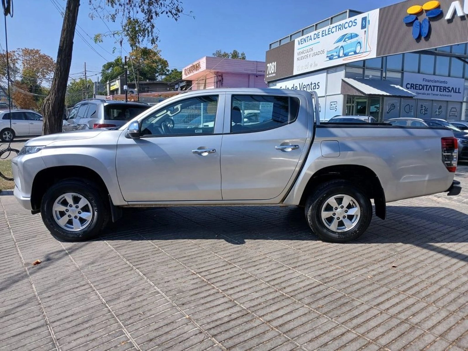 MITSUBISHI L200 L200 KATANA CRT 4X4 2.4 2021 - Imagen 6 de 19