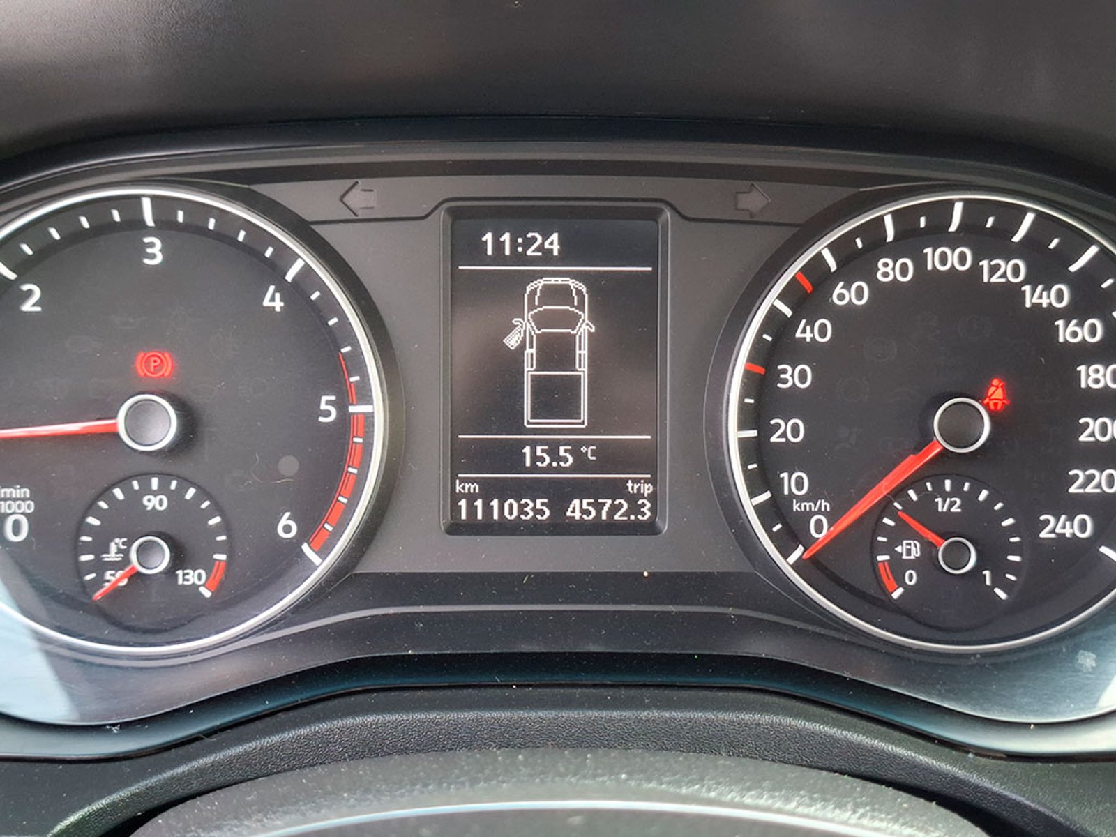 Volkswagen AMAROK 2.0 Confortline 4X2 MT 2023 - Imagen 13 de 20