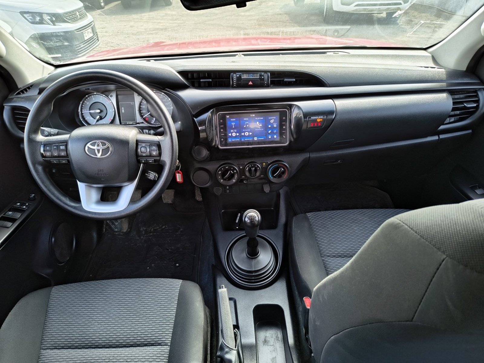 TOYOTA HILUX HILUX TSS 2.4 Diesel 4X2 T/M 2021 - Imagen 16 de 20