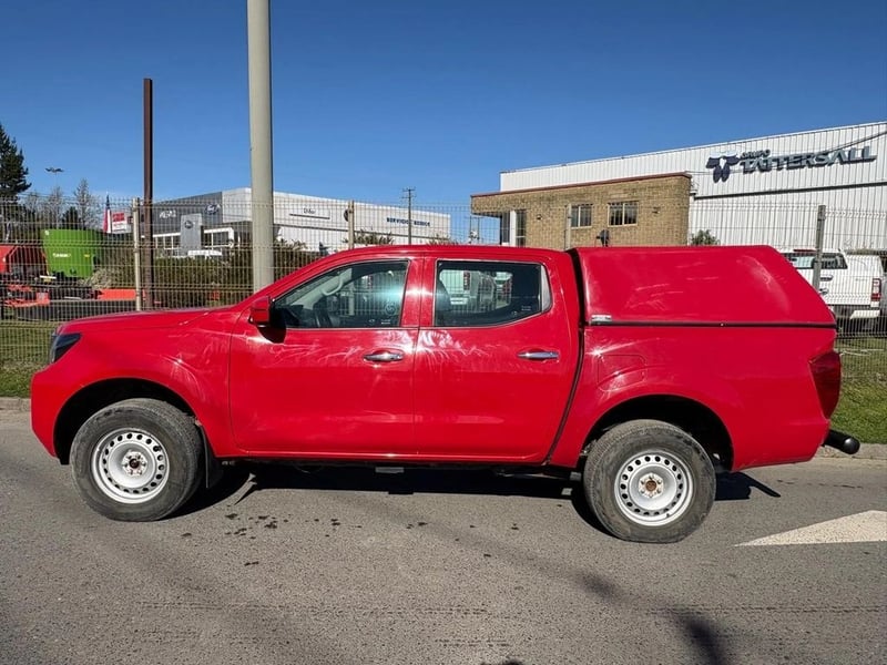 Nissan NAVARA DC 2.3 MT 4X4 2024 - Imagen 4 de 12