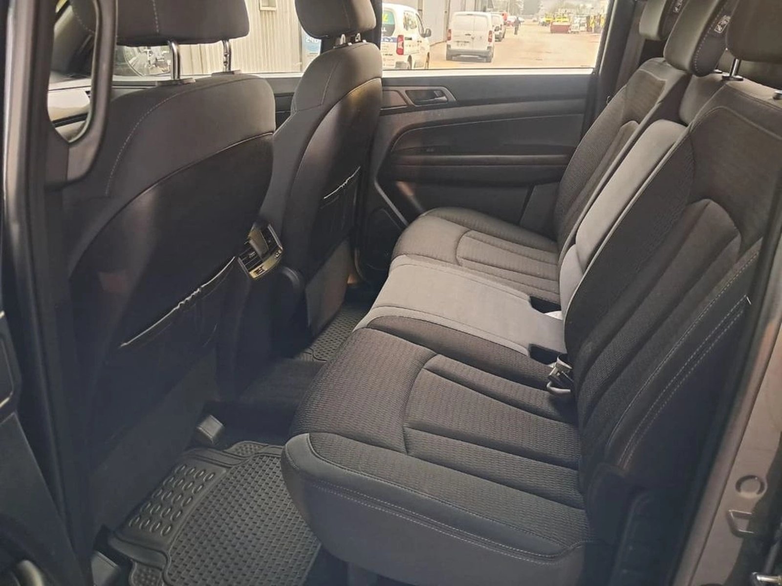 SsangYong GRAND MUSSO 2.2 DSL 4X2 MT 2024 - Imagen 15 de 20