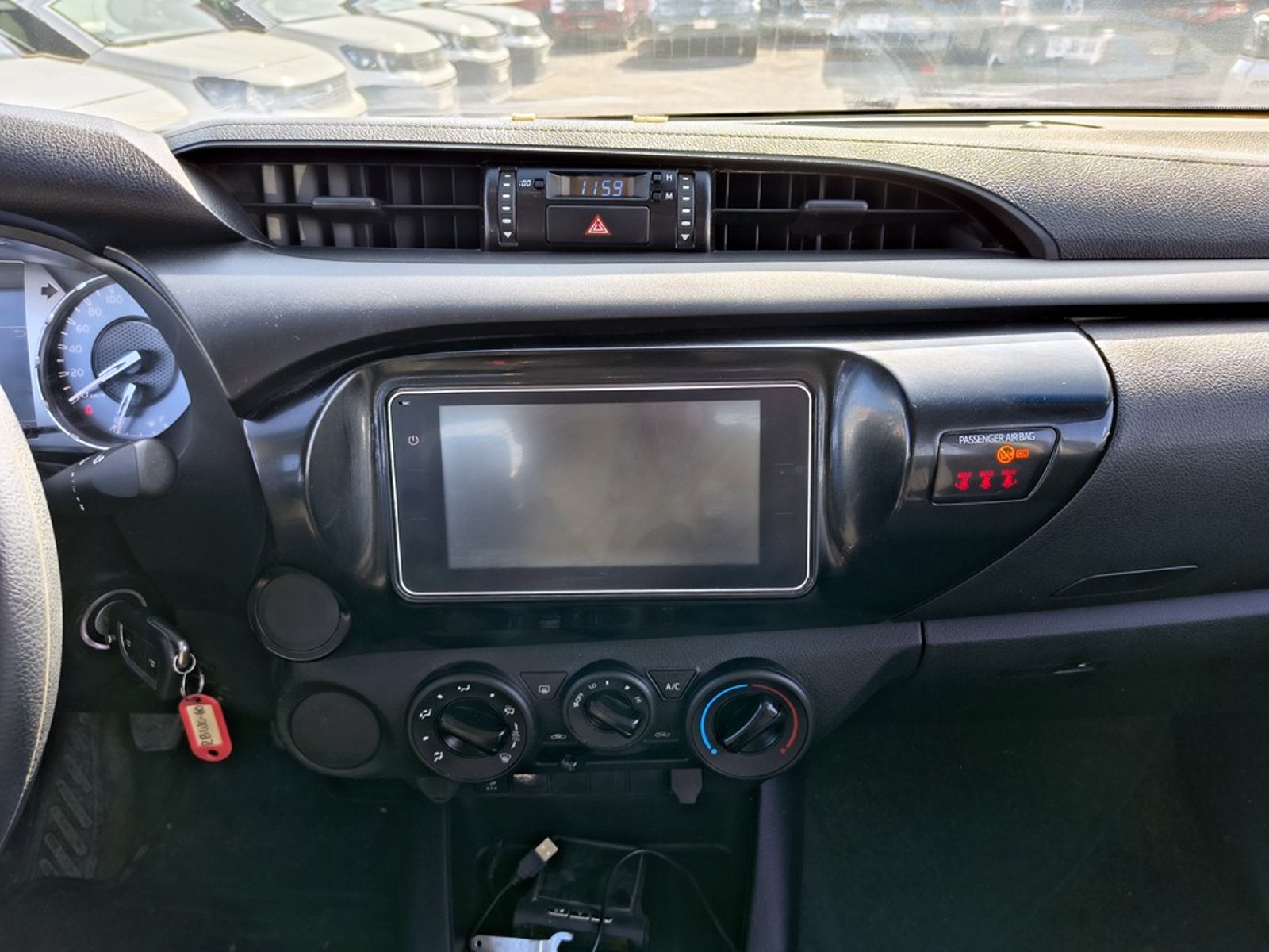 TOYOTA HILUX HILUX TSS 2.4 Diesel 4X2 T/M 2021 - Imagen 15 de 19