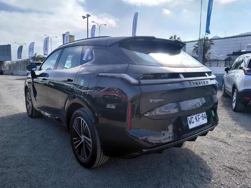 Lynk & Co 08 1.5 Hibrido 4x2 T/A HALO 2027 - Imagen 4 de 20