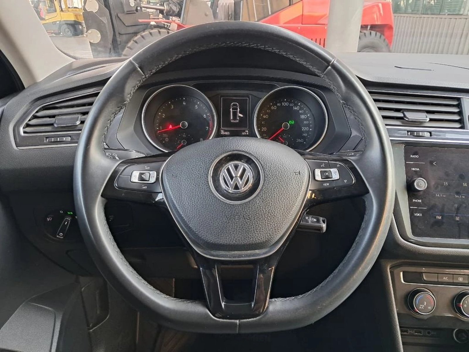 VOLKSWAGEN TIGUAN 1.4 TSI COMFORTLINE 5P AT 2020 - Imagen 15 de 18
